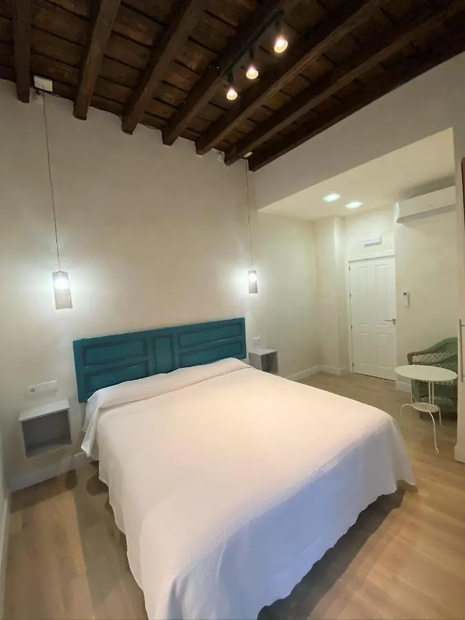 Apartamentos Santa Cruz, Centro Seville